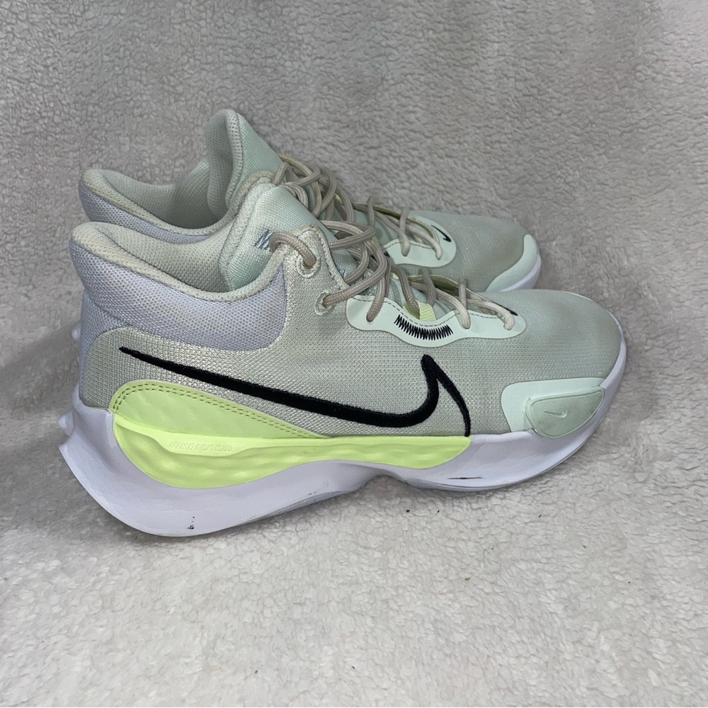 Men’s size 7.5 Nike Renew Elevate III. - Picture 6 of 12